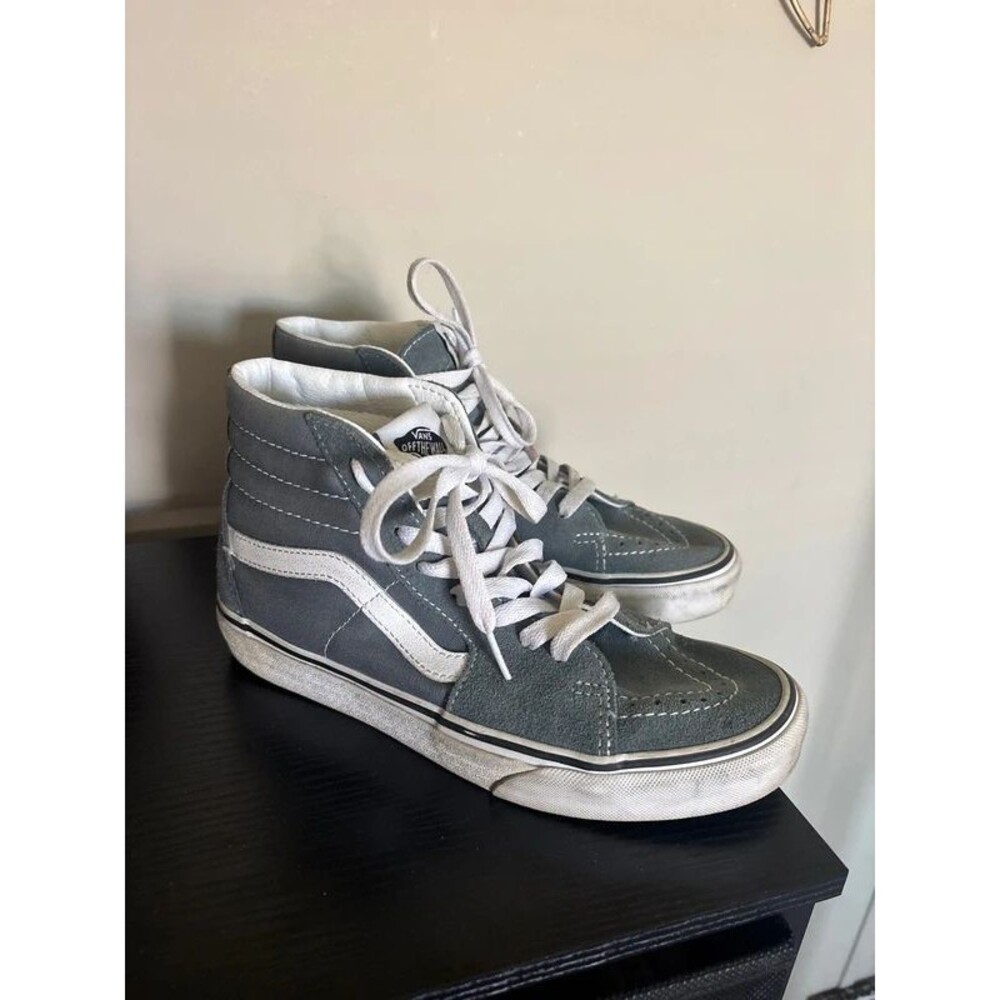 High top old skool Vans women’s 7.5